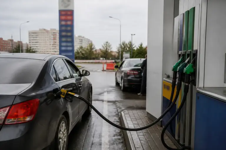 Carburanții rămân scumpi la Botoșani. Prețurile medii din 6 septembrie