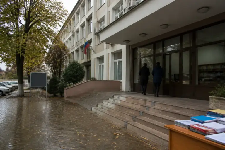 Gabriela Popovici preia funcția de inspector pentru religie la ISJ Botoșani